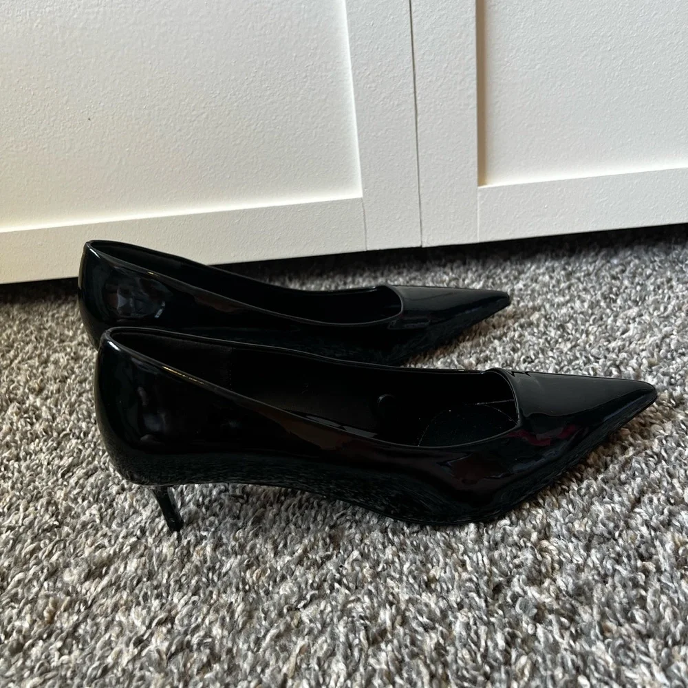 Zara Women’s Black Patent Pumps‎ Heels Size EU 39